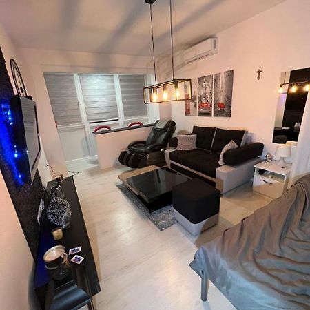Apartman Paola - Massage Chair- 0-24 Self Check In Out- Zupanja Eksteriør billede