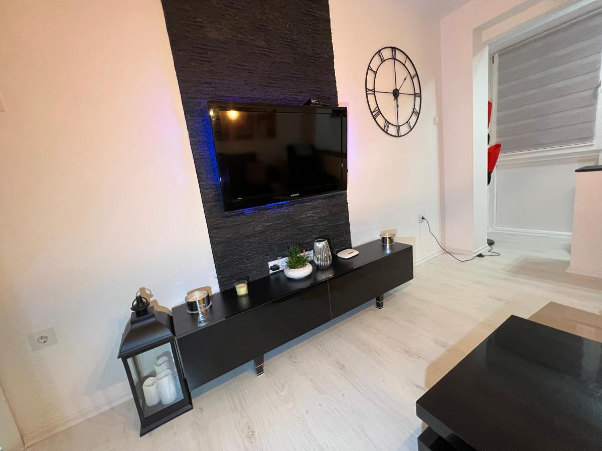 Apartman Paola - Massage Chair- 0-24 Self Check In Out- Zupanja Eksteriør billede